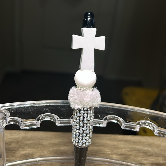 Gray, B&W Cross Bling Pen 1 Of 1 - Picture 2 of 2